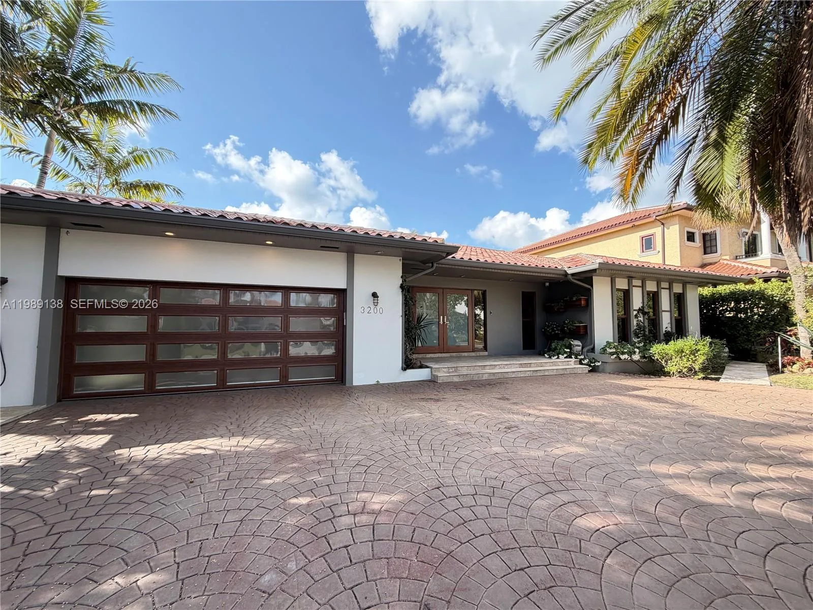 3200 NE 165th St, North Miami Beach, FL 33160