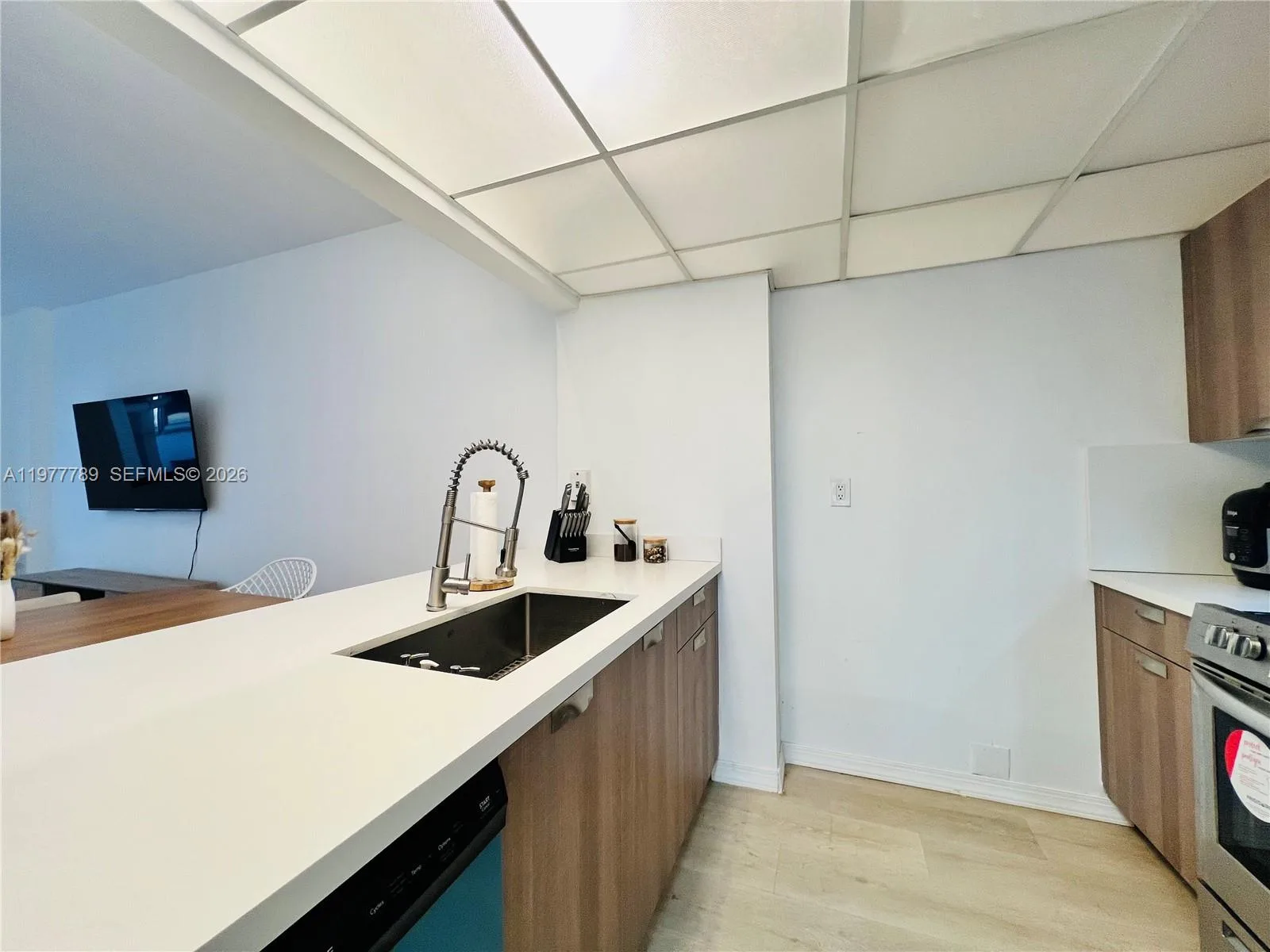 540 Brickell Key Dr # 202, Miami, FL 33131 photo 2