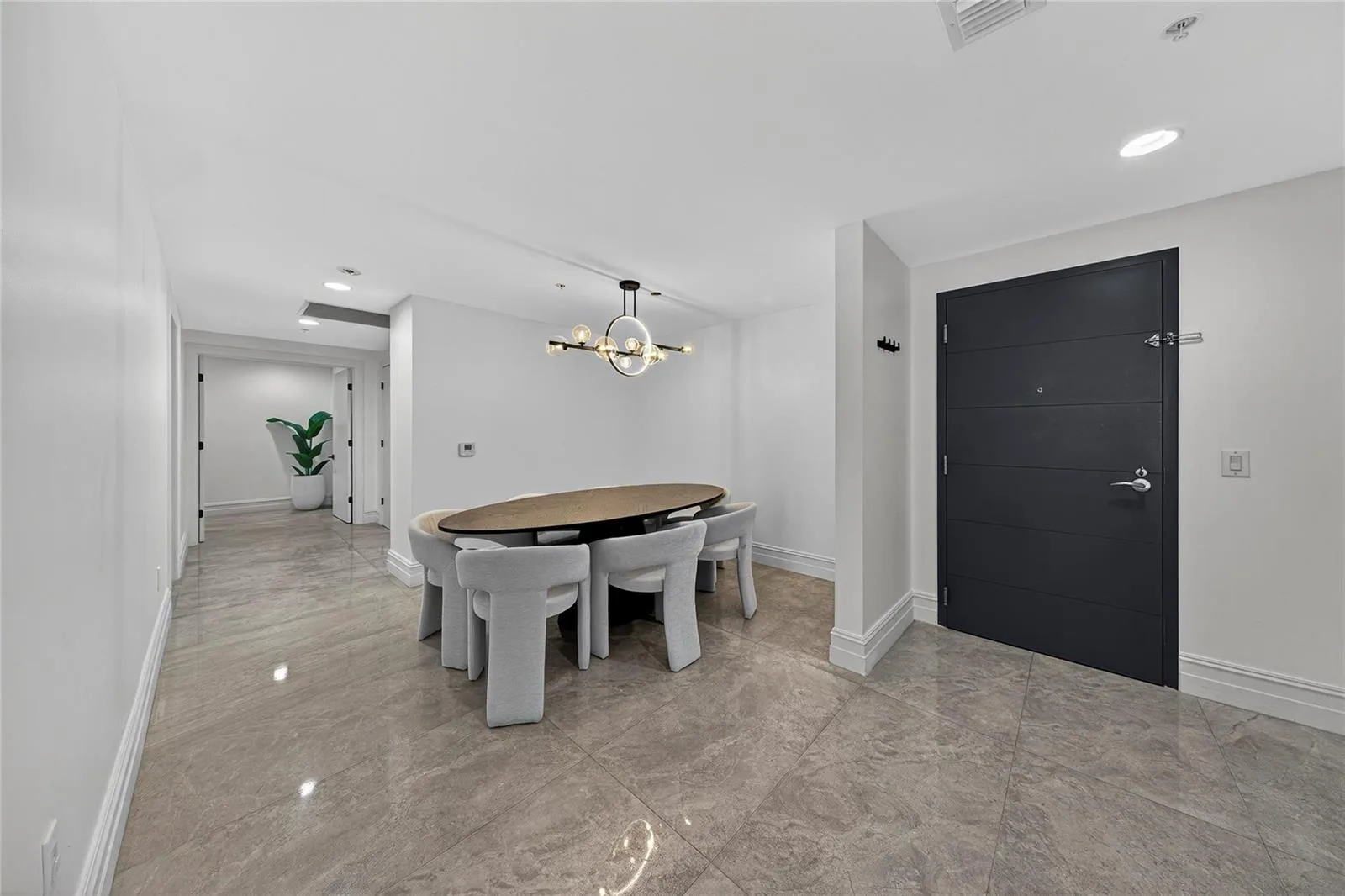 17301 Biscayne Boulevard # 506, North Miami Beach, FL 33160 photo 6