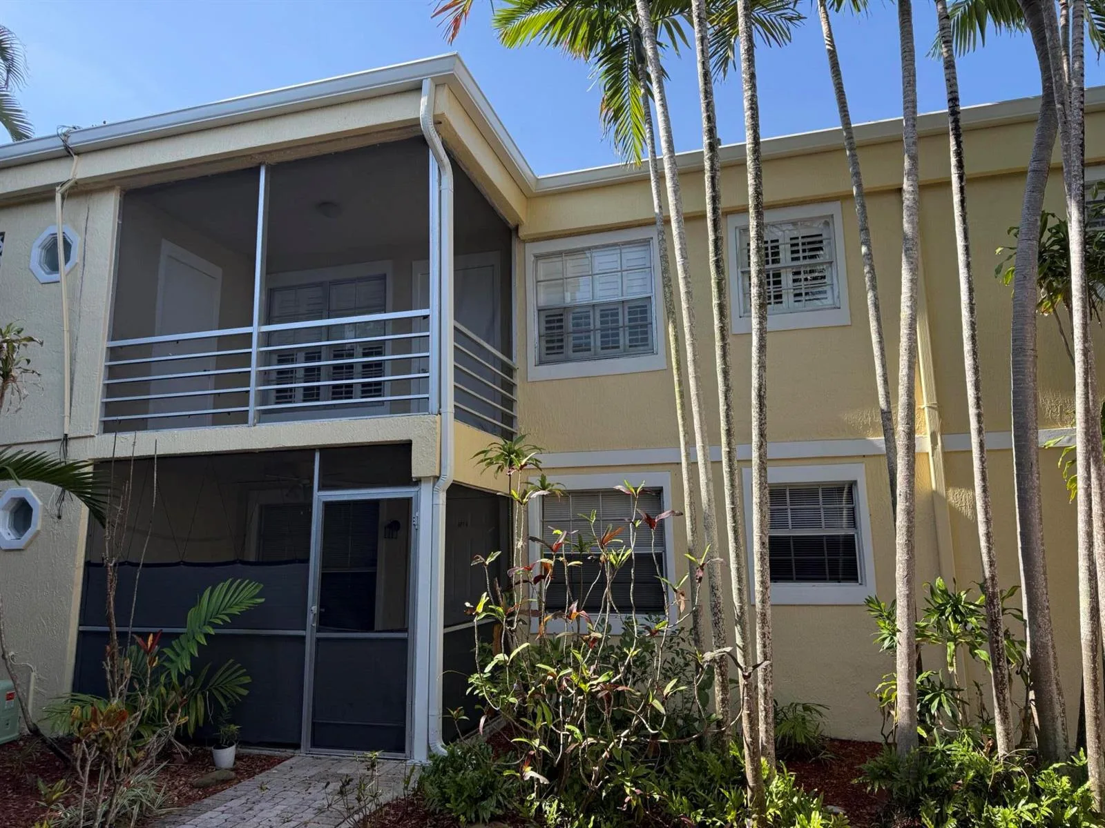 320 SE 10TH Avenue # C, Pompano Beach, FL 33060