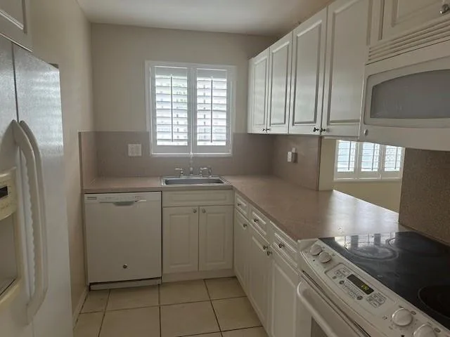 320 SE 10TH Avenue # C, Pompano Beach, FL 33060 photo 7