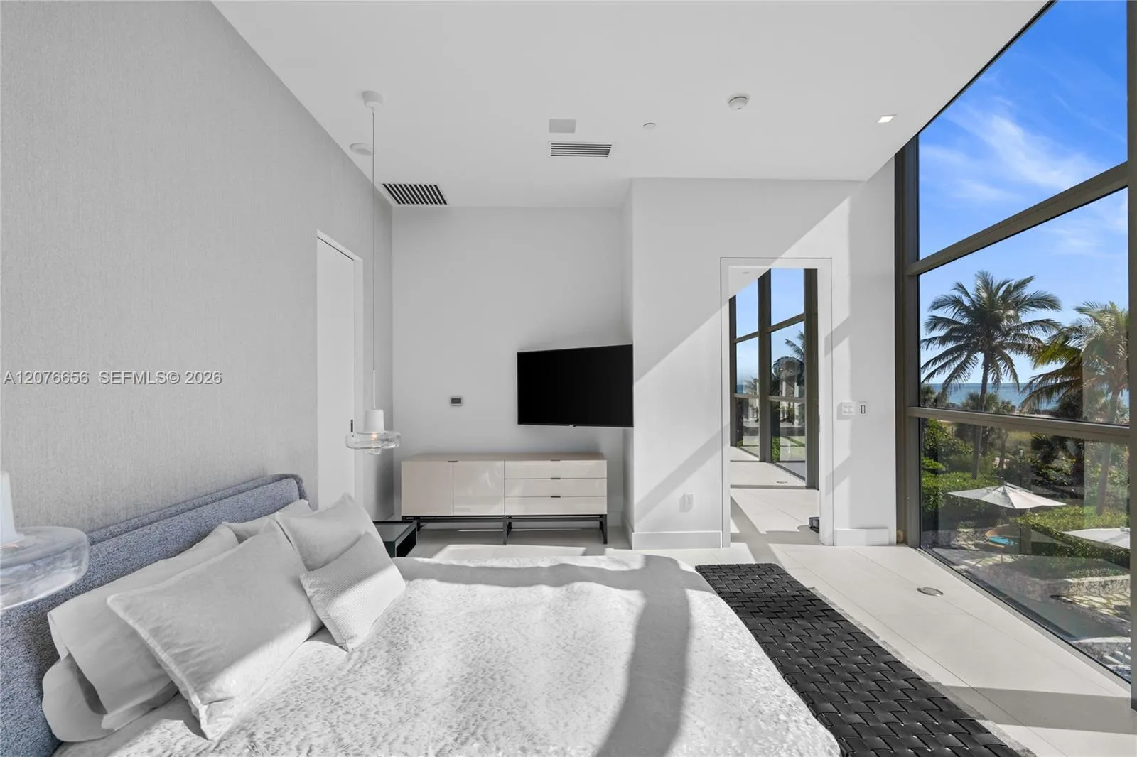 5875 Collins Ave # 401, Miami Beach, FL 33140 photo 12