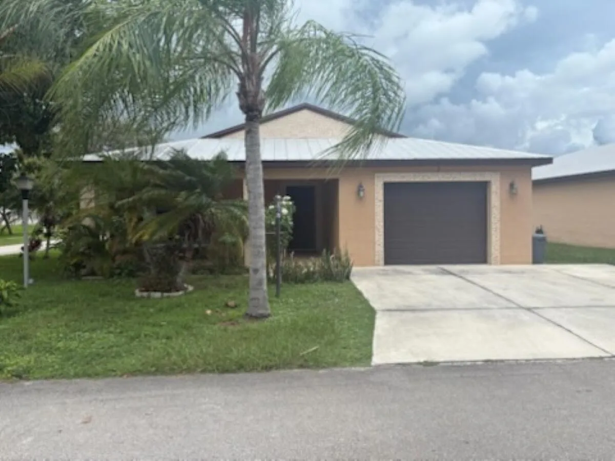 1 Barcelona Lane, Port St. Lucie, FL 34952