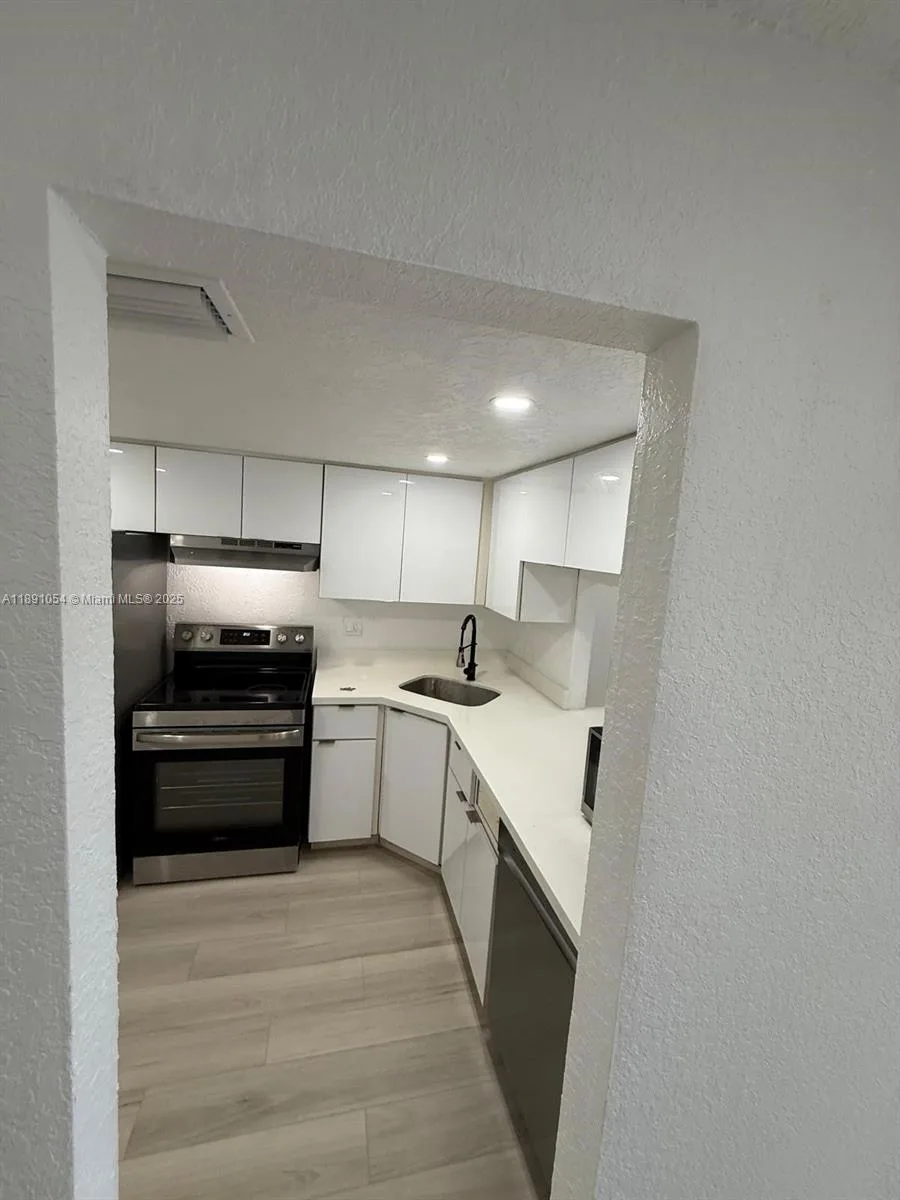 2655 NW 60th Way # 195, Sunrise, FL 33313 photo 3