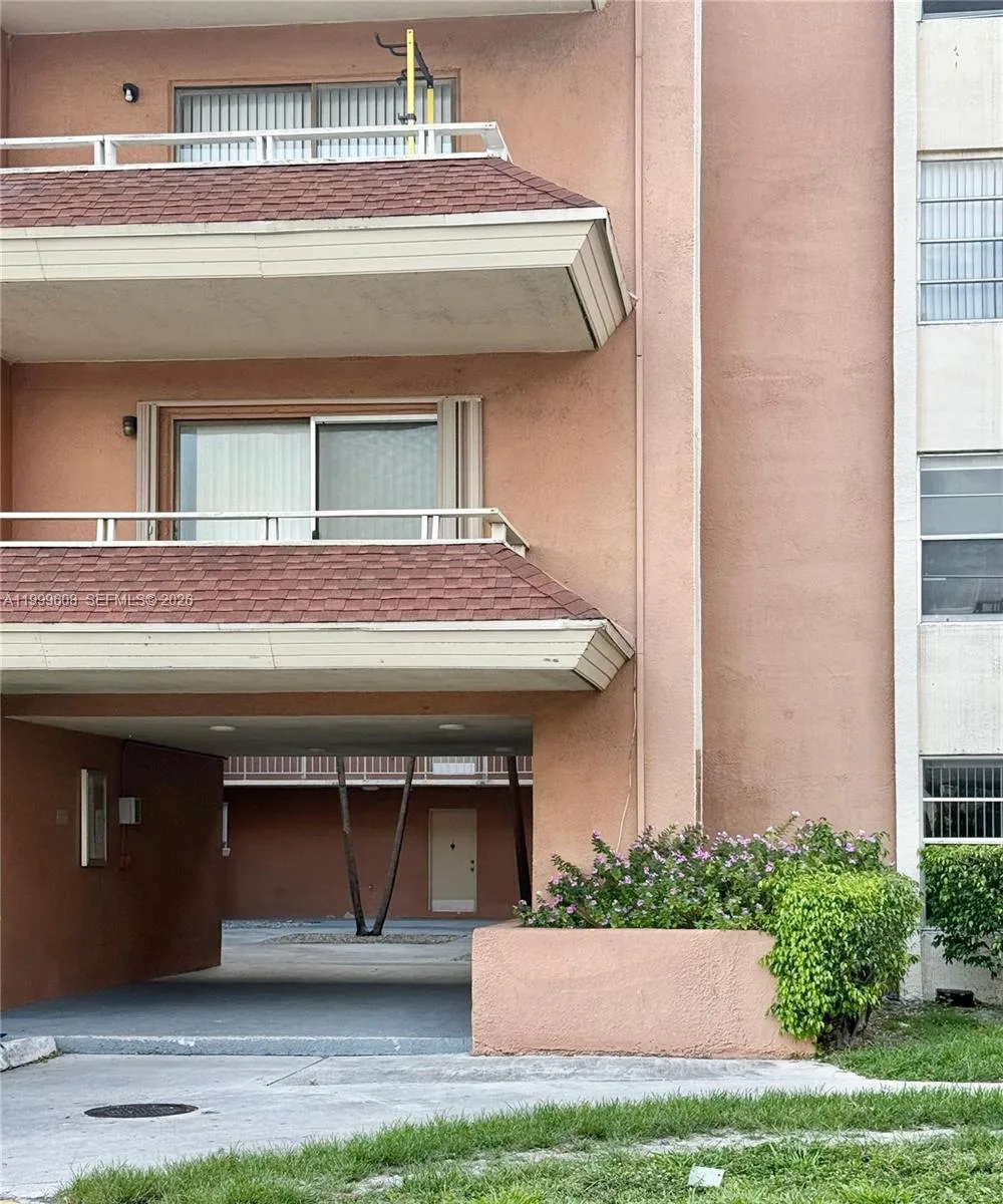 17650 NW 68th Ave # A2001, Hialeah, FL 33015