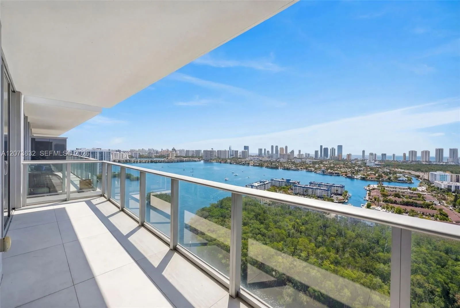 16385 Biscayne Blvd # 2920, North Miami Beach, FL 33160 photo 2