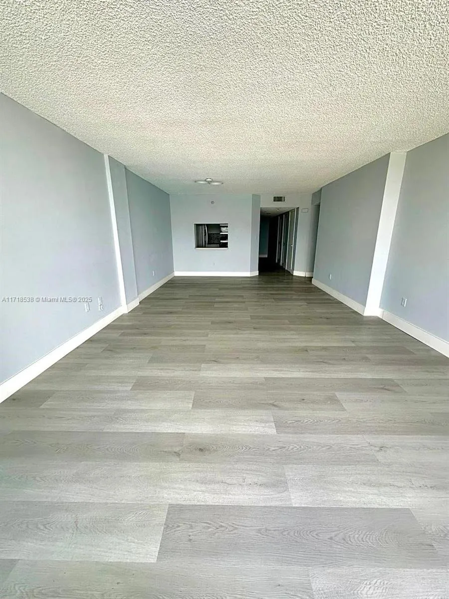 20840 San Simeon Way # 305, Miami, FL 33179 photo 4