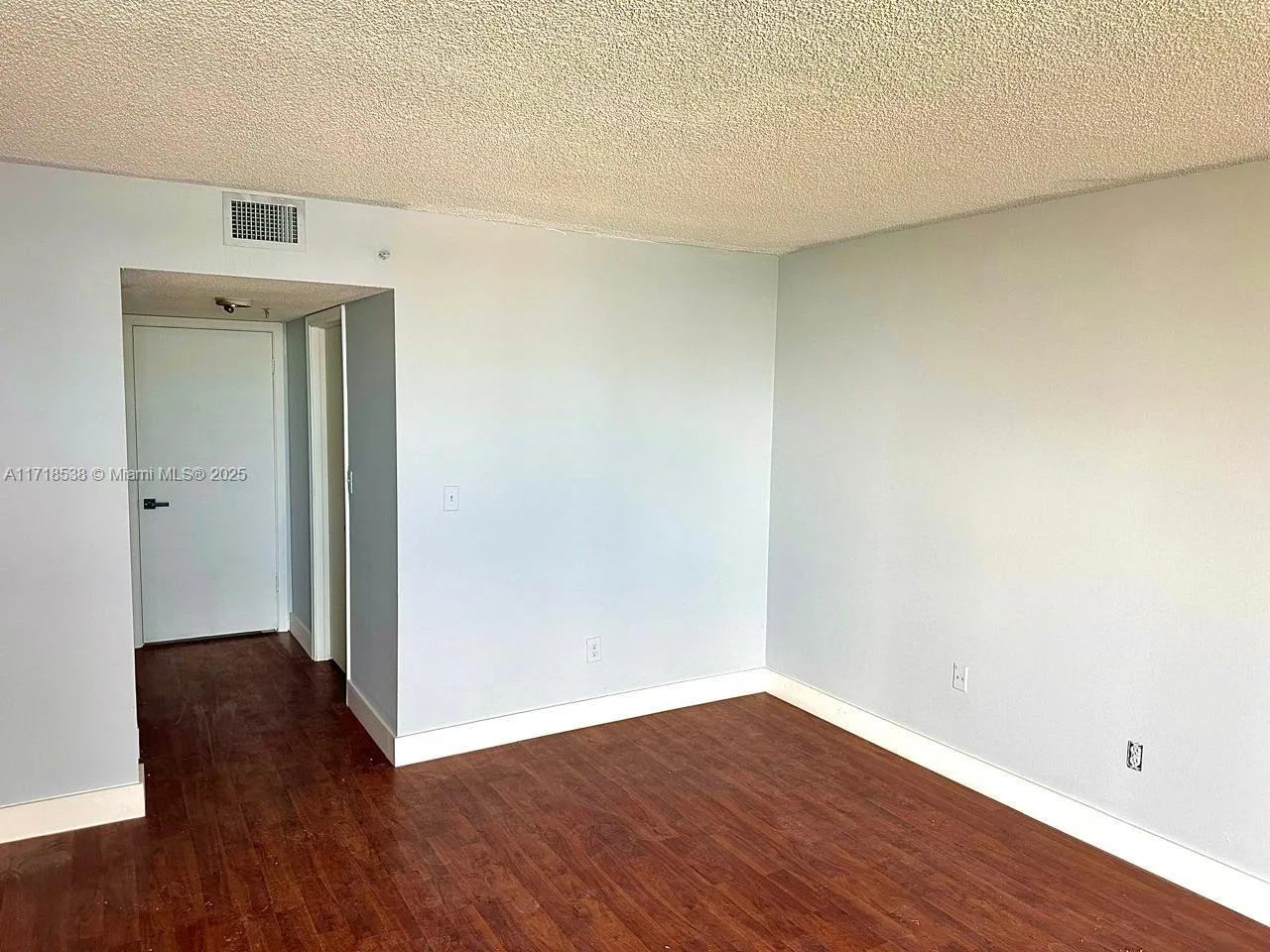 20840 San Simeon Way # 305, Miami, FL 33179 photo 7