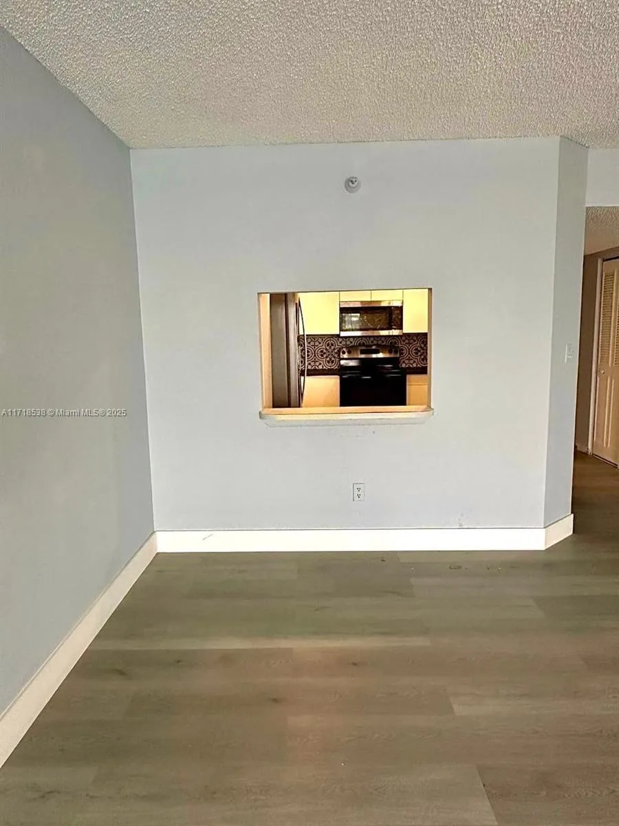 20840 San Simeon Way # 305, Miami, FL 33179 photo 8