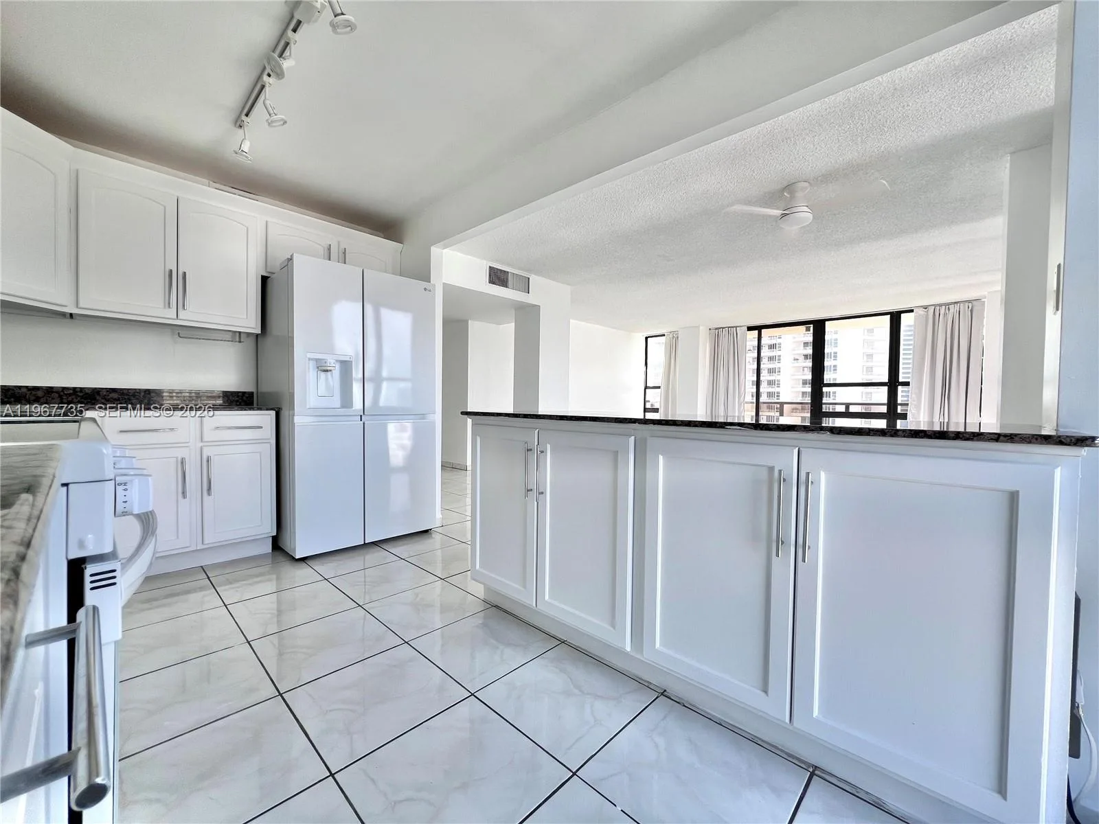 600 NE 36th St # 1921, Miami, FL 33137 photo 5