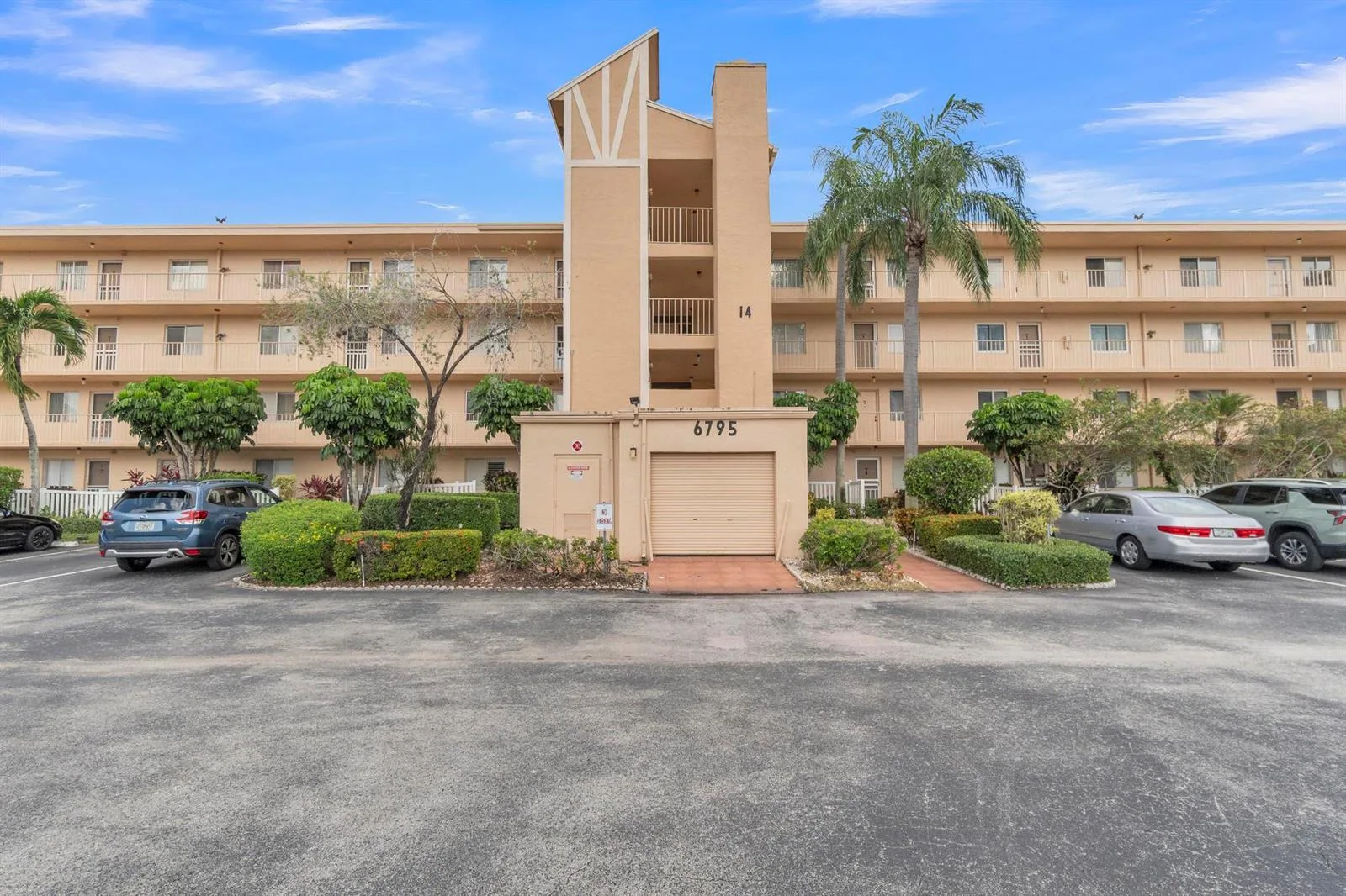 6795 Huntington Lane # 306, Delray Beach, FL 33446