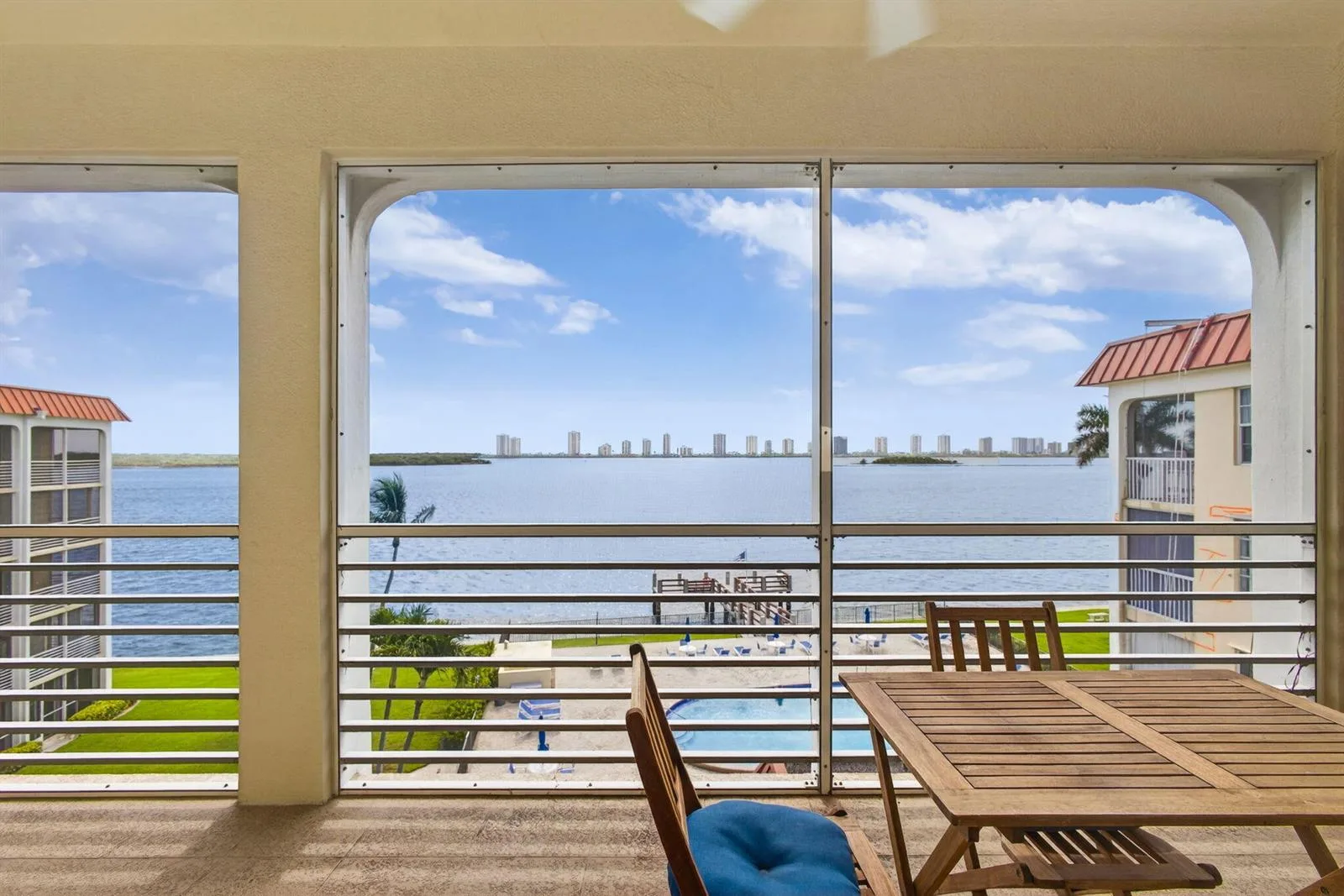 105 Paradise Harbour Boulevard # 501, North Palm Beach, FL 33408