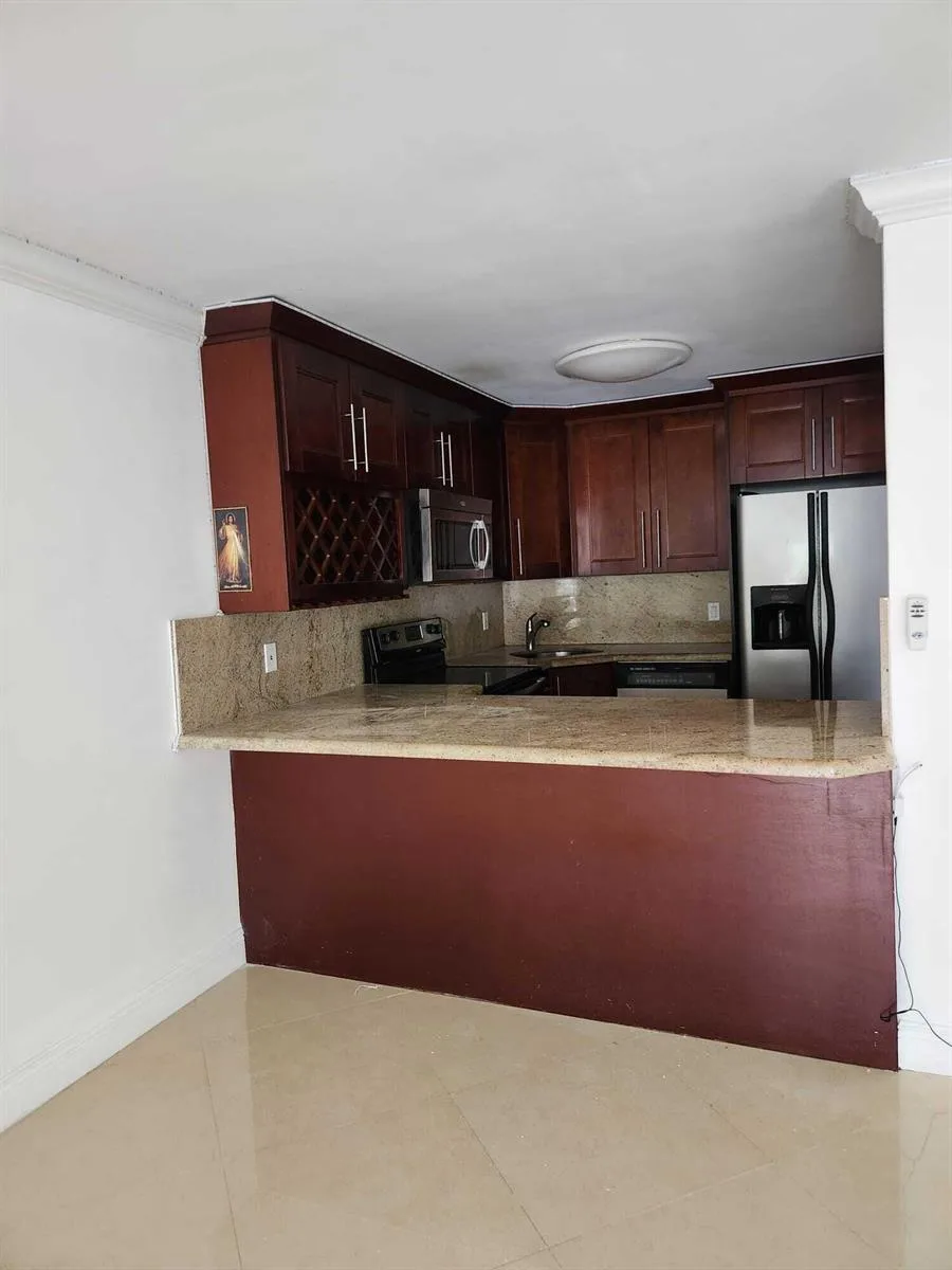 9355 SW 8TH Street # 222, Boca Raton, FL 33428