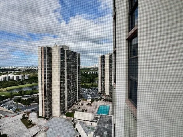 20335 W Country Club Dr # 2101, Aventura, FL 33180 photo 4