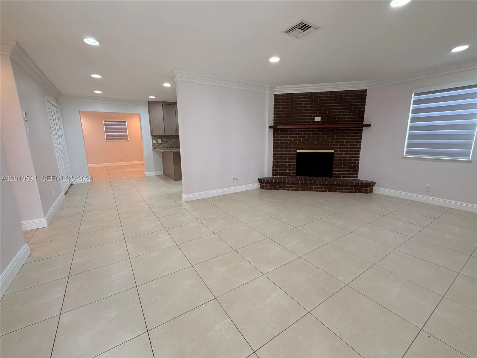 3011 N 74th Ave, Hollywood, FL 33024 photo 6