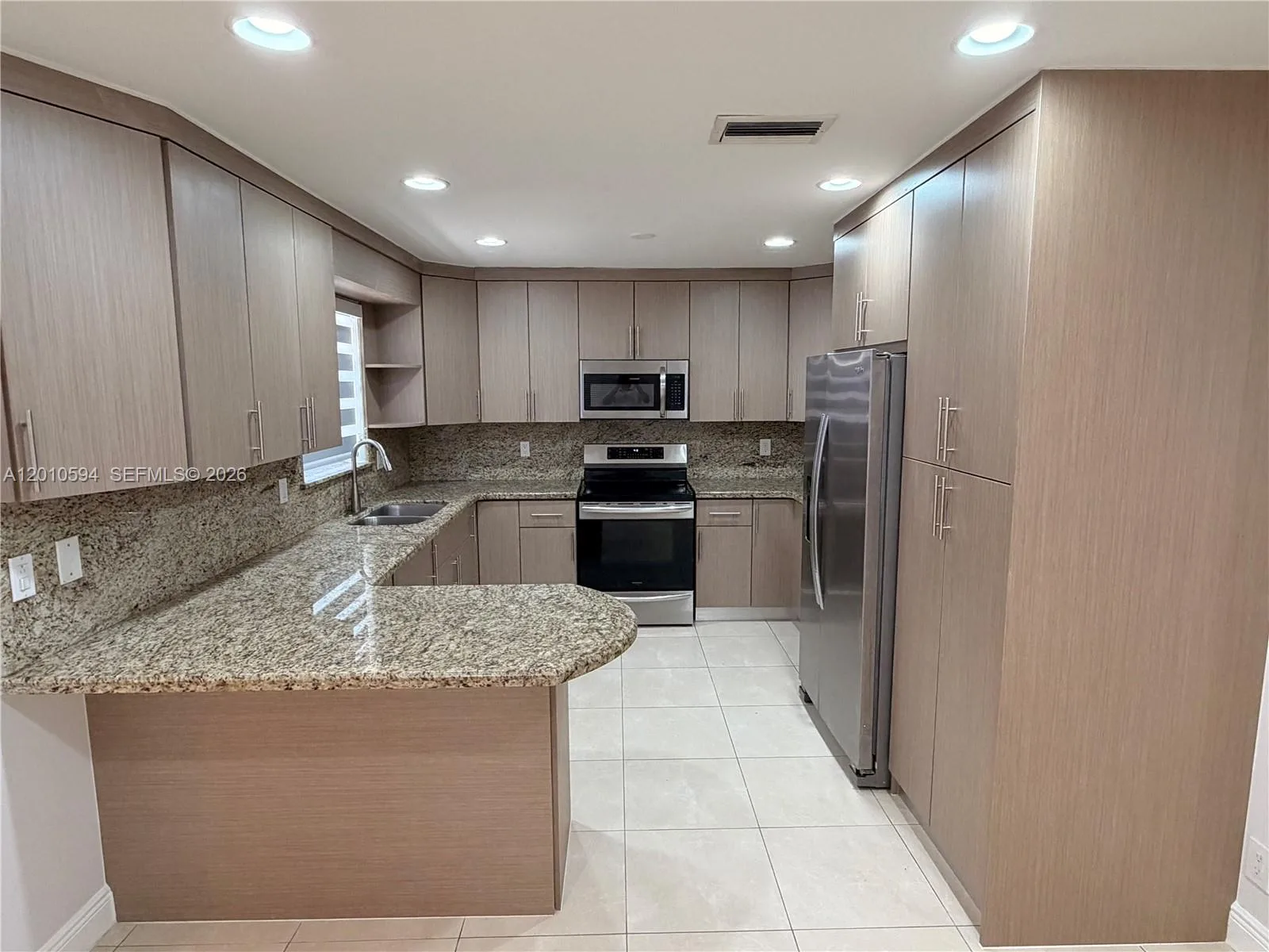 3011 N 74th Ave, Hollywood, FL 33024 photo 8