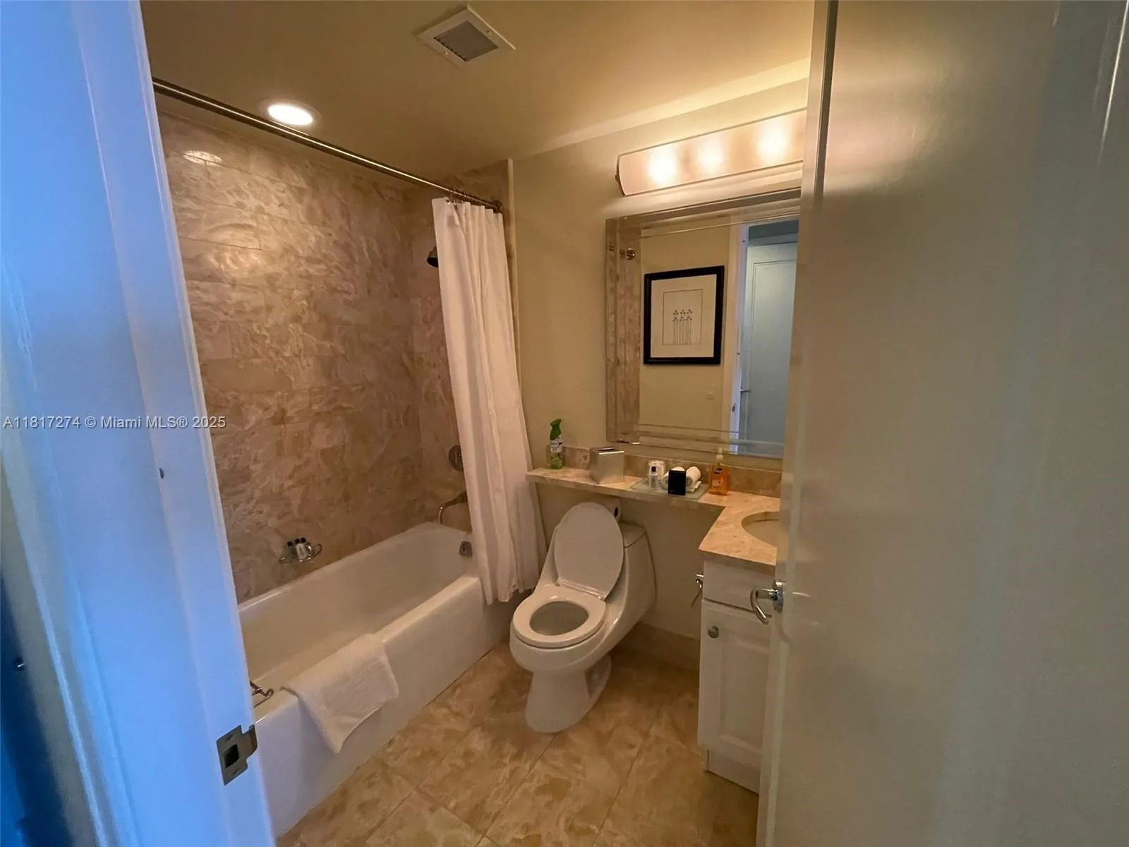 1435 Brickell Ave # 3112, Miami, FL 33131 photo 5