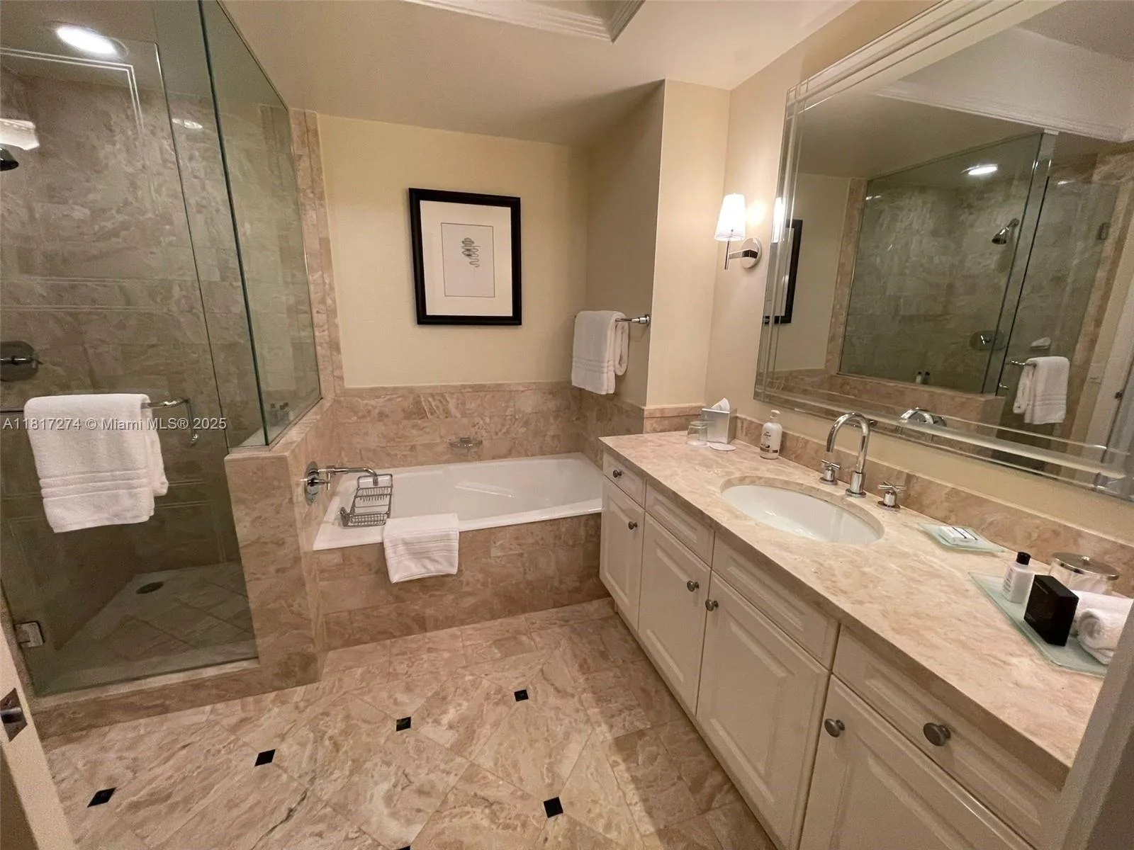 1435 Brickell Ave # 3112, Miami, FL 33131 photo 9