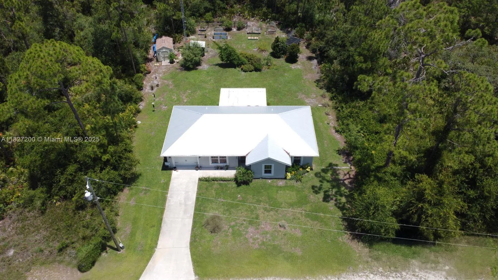 3267 Forbes Dr, Lake Placid, FL 33852