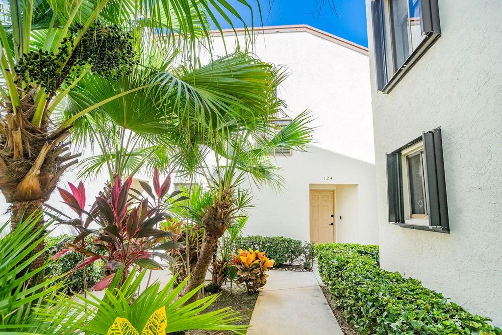 950 S Kanner Highway # 124, Stuart, FL 34994