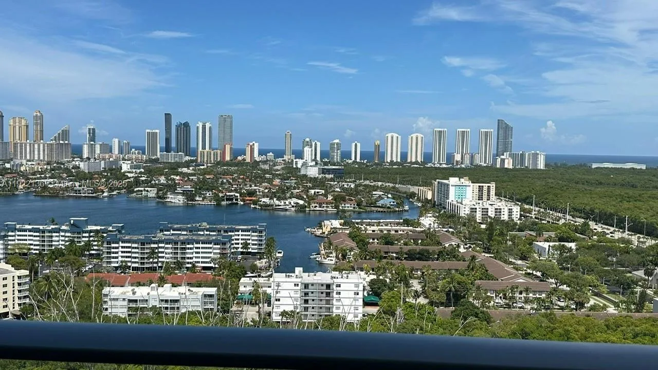 16385 Biscayne Blvd # 2418, North Miami Beach, FL 33160