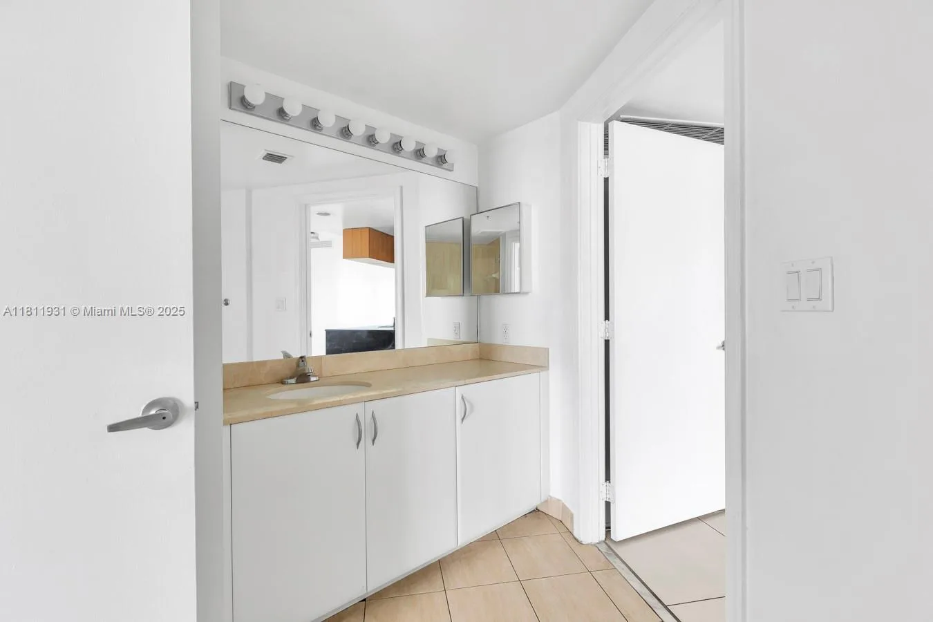 1750 N Bayshore Dr # 4801, Miami, FL 33132 photo 12