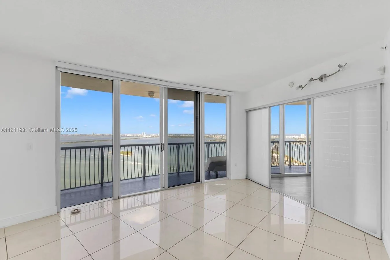 1750 N Bayshore Dr # 4801, Miami, FL 33132 photo 2