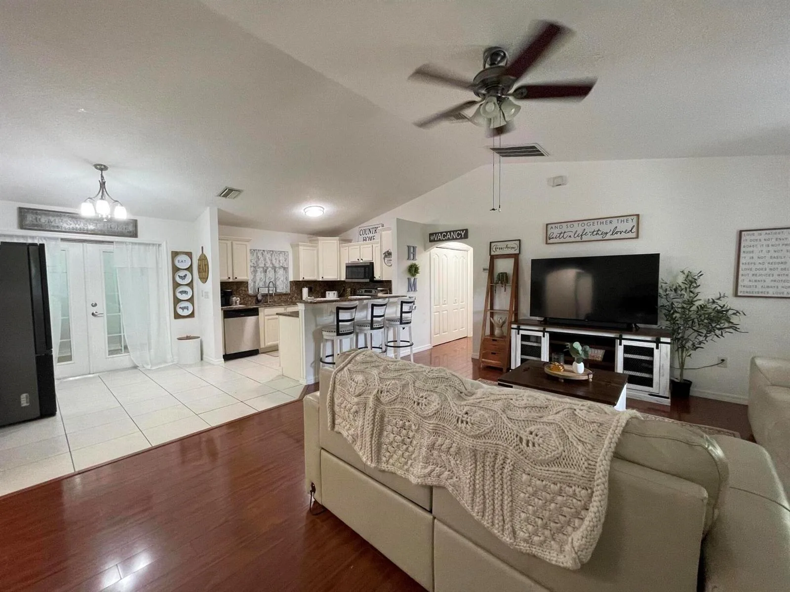 3897 NW 22nd Avenue, Okeechobee, FL 34972 photo 4