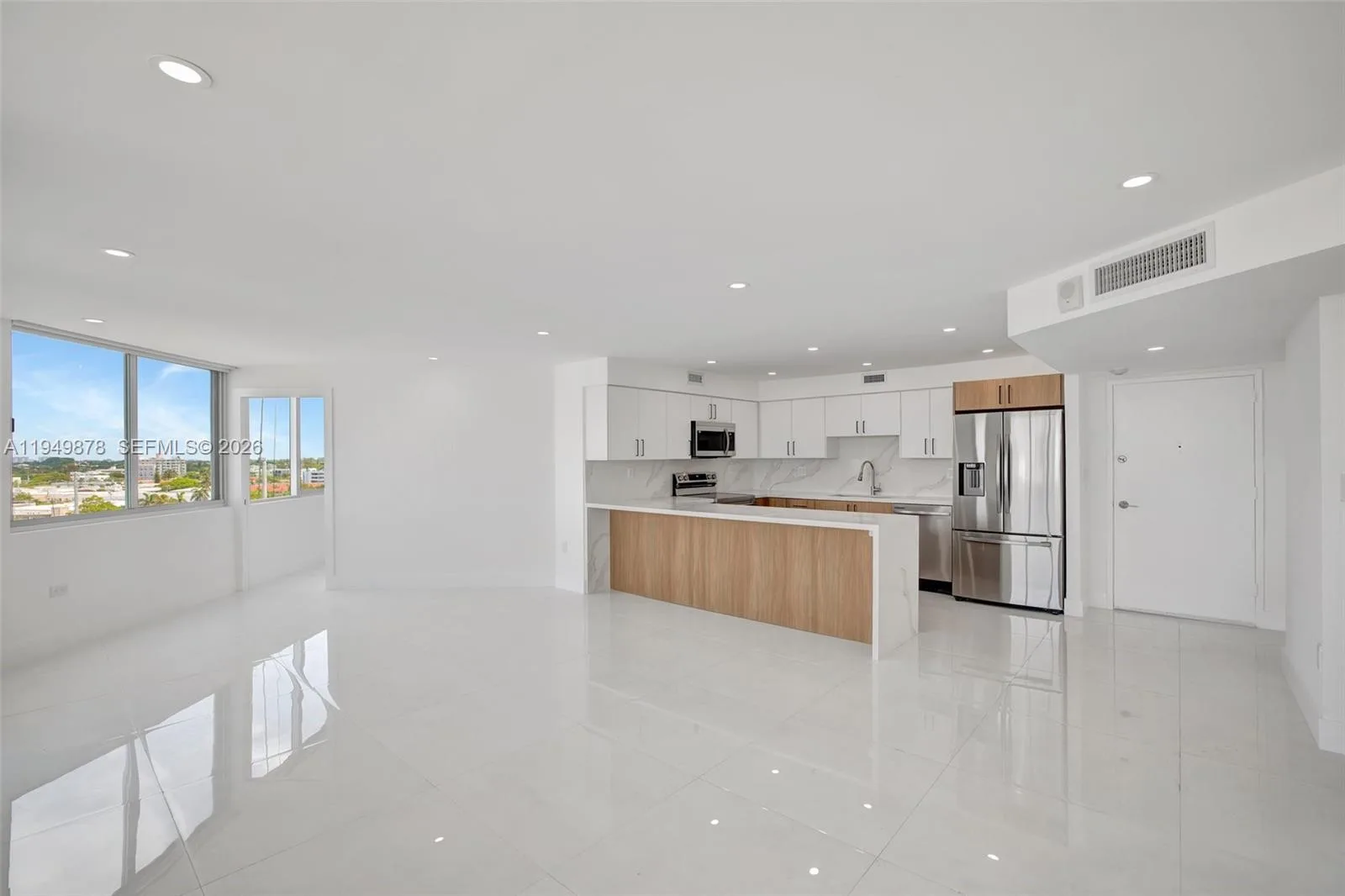 7135 Collins Ave # 835, Miami Beach, FL 33141 photo 10