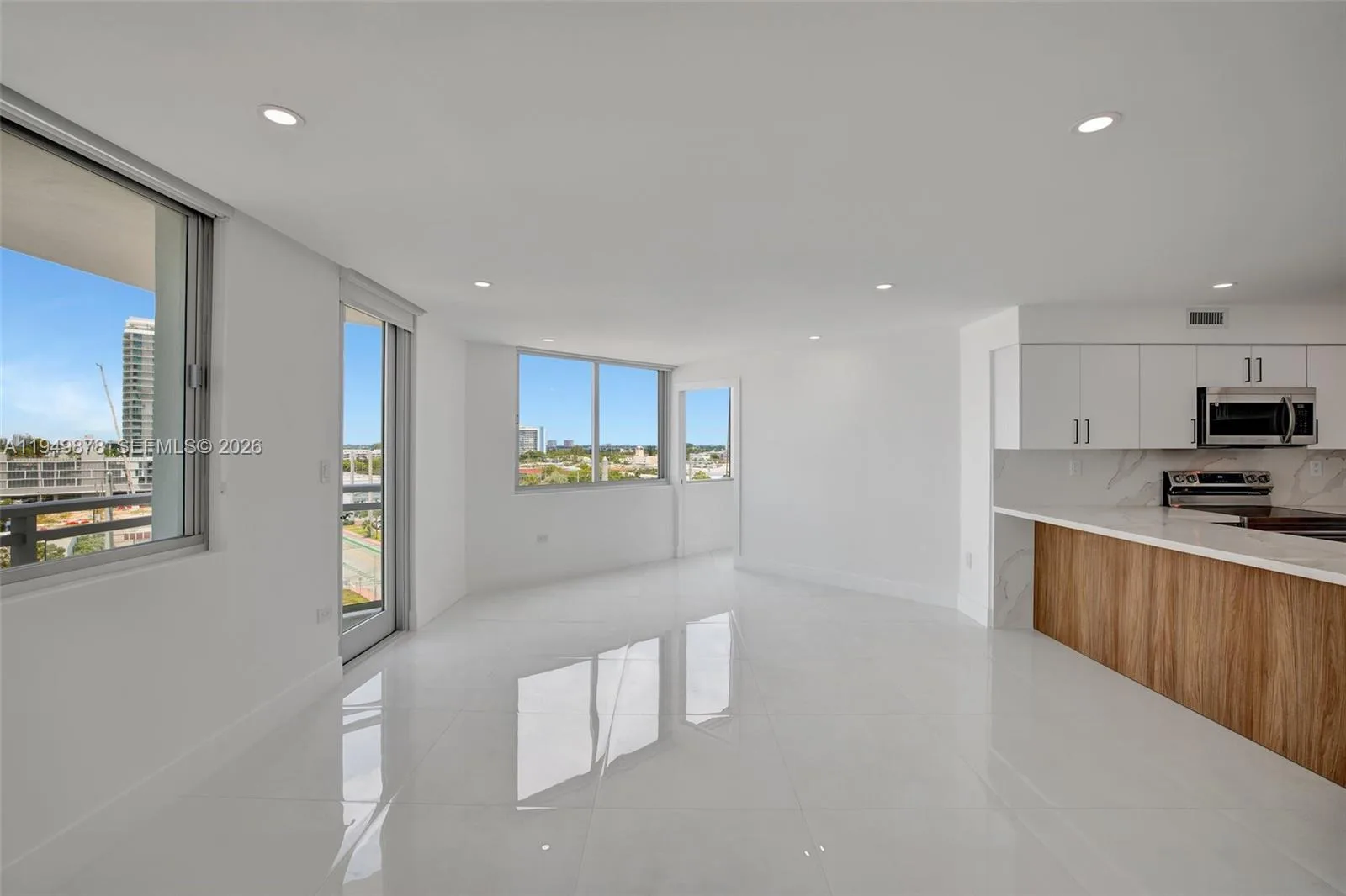 7135 Collins Ave # 835, Miami Beach, FL 33141 photo 11