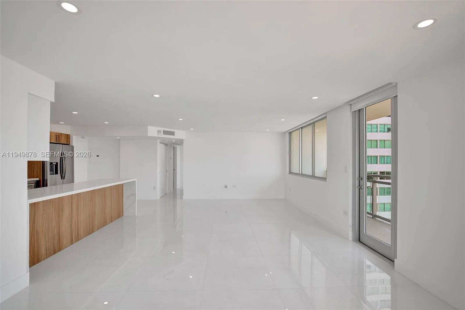 7135 Collins Ave # 835, Miami Beach, FL 33141 photo 8