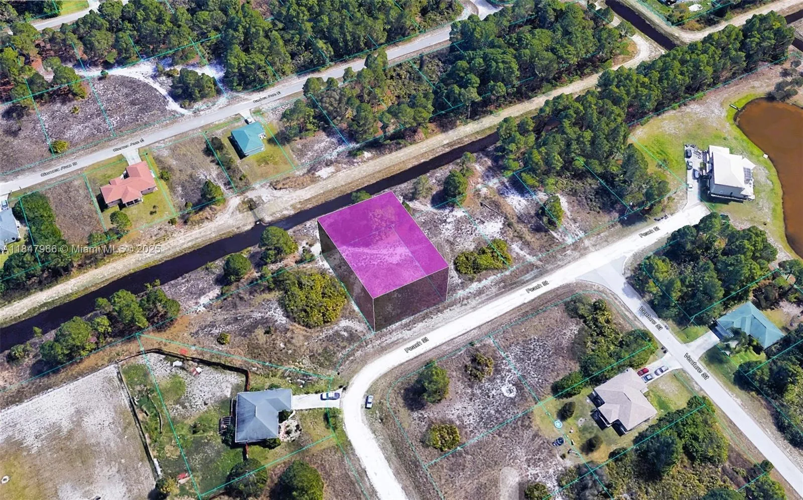 1067 Peach St, Lehigh Acres, FL 33974