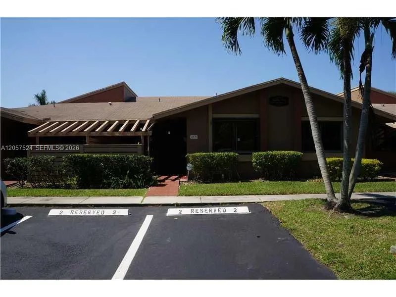 459 Lakeview Dr # 2, Weston, FL 33326