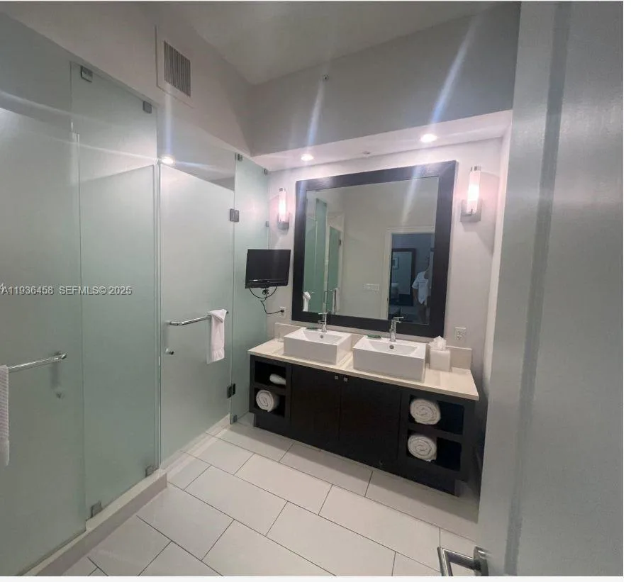 5300 NW 87th Ave # 601, Doral, FL 33178 photo 4