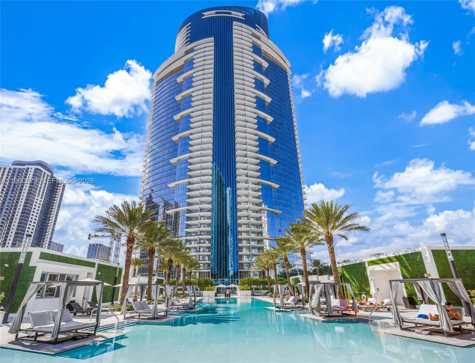 851 NE 1st Ave # 204, Miami, FL 33132