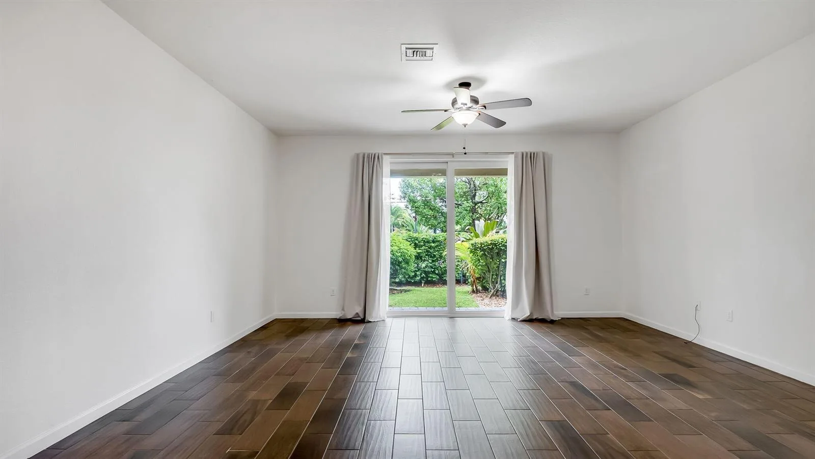 366 SE 1ST Way, Deerfield Beach, FL 33441 photo 12