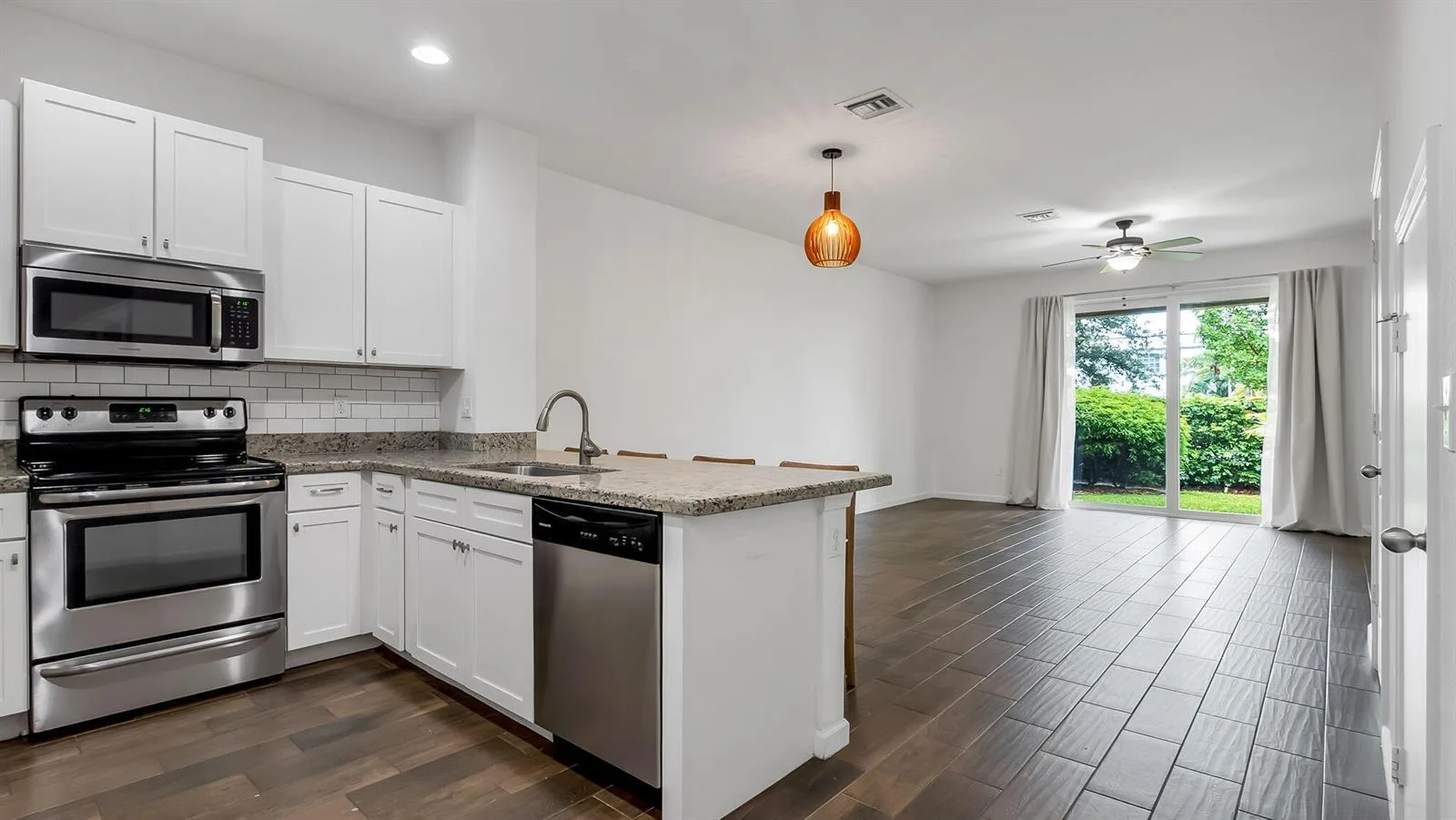 366 SE 1ST Way, Deerfield Beach, FL 33441 photo 8