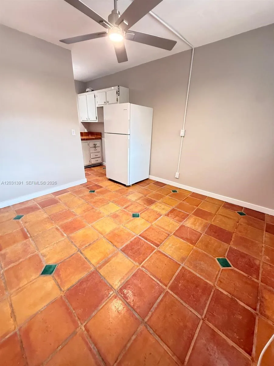 1151 NE 18th St # 5, Fort Lauderdale, FL 33305 photo 3