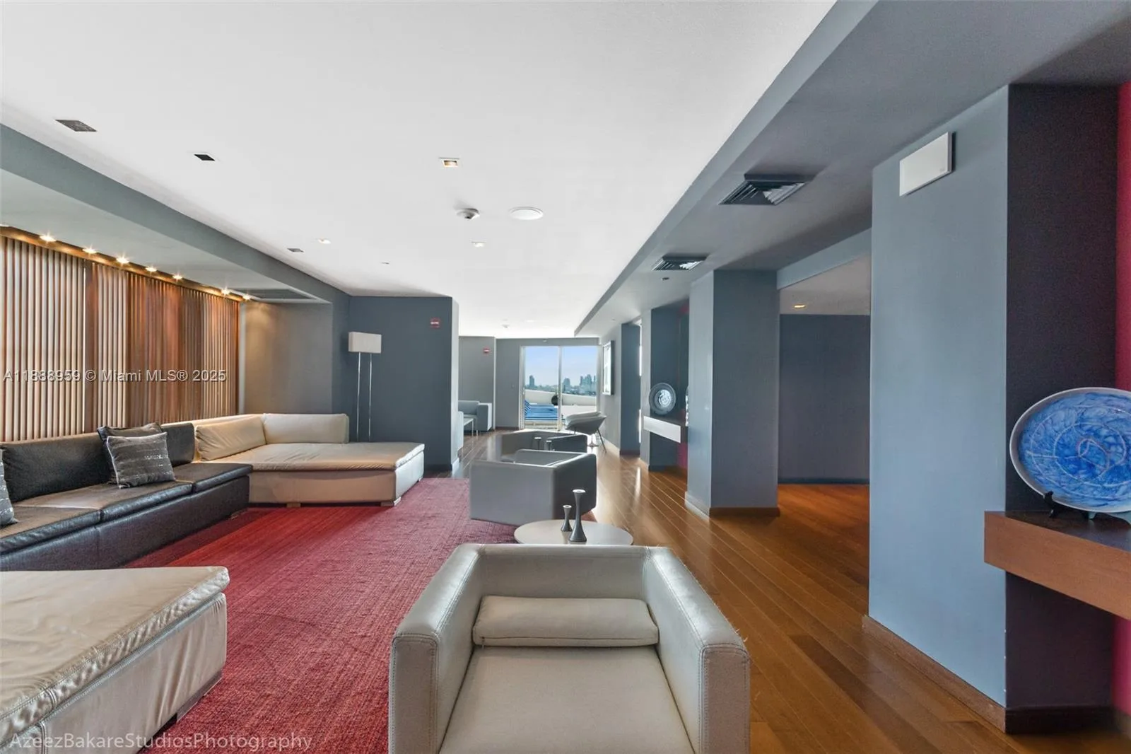 325 S Biscayne Blvd # 2820, Miami, FL 33131 photo 11