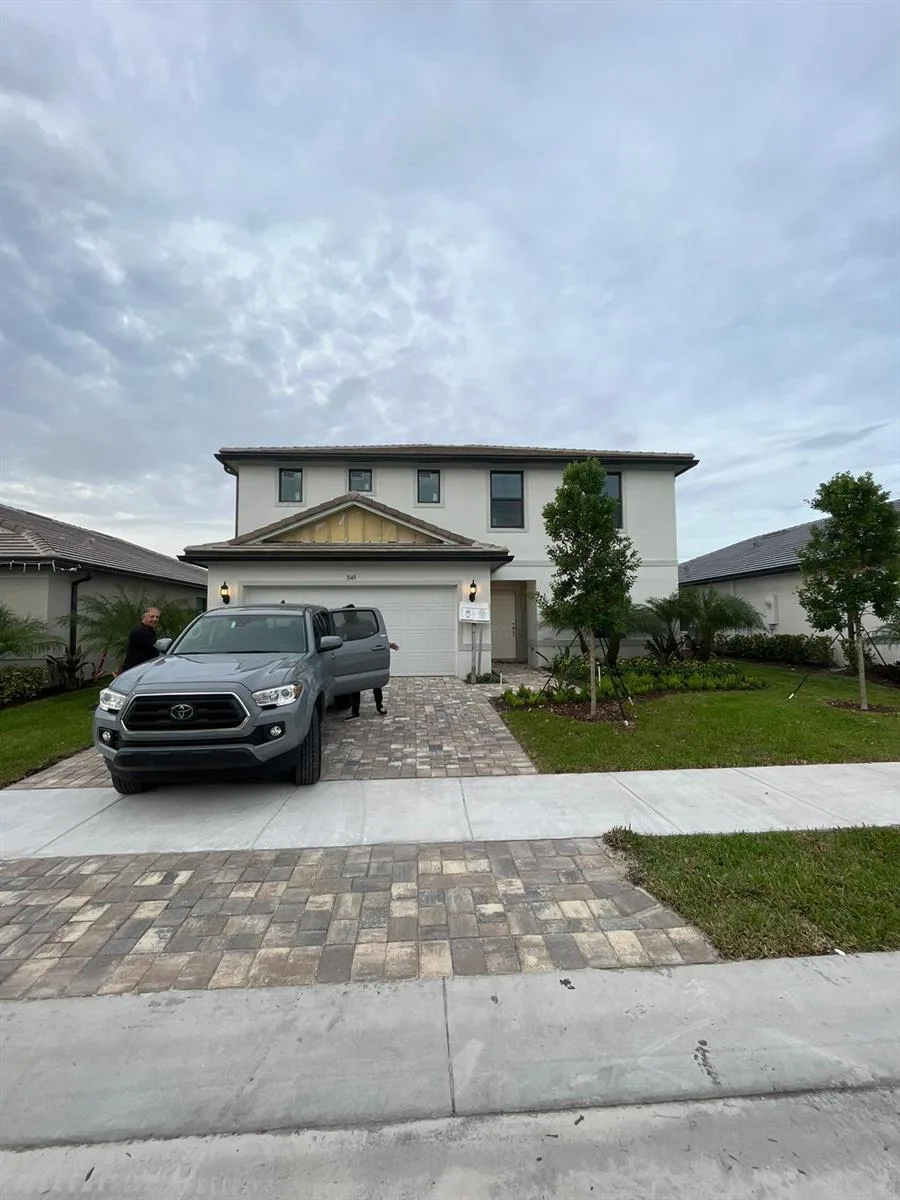 3149 Tamarind Drive # Lot 26, Lauderdale Lakes, FL 33311