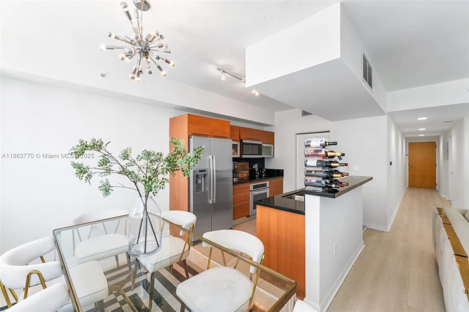 244 Biscayne Blvd # 1808, Miami, FL 33132