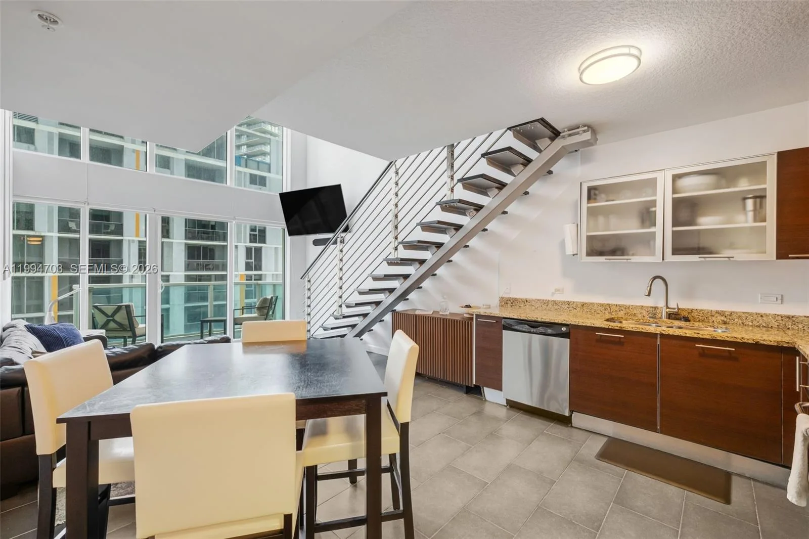 41 SE 5th St # 1306, Miami, FL 33131 photo 3
