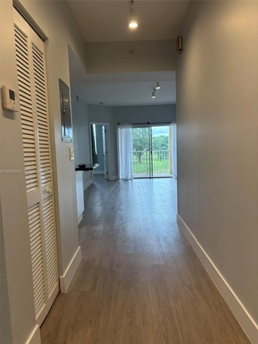 2100 Greenview Shores Blvd # 513, Wellington, FL 33414