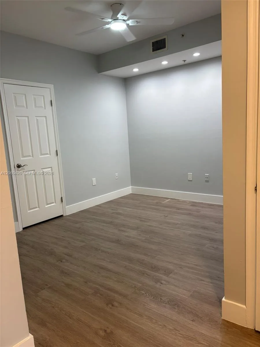 2100 Greenview Shores Blvd # 513, Wellington, FL 33414 photo 2