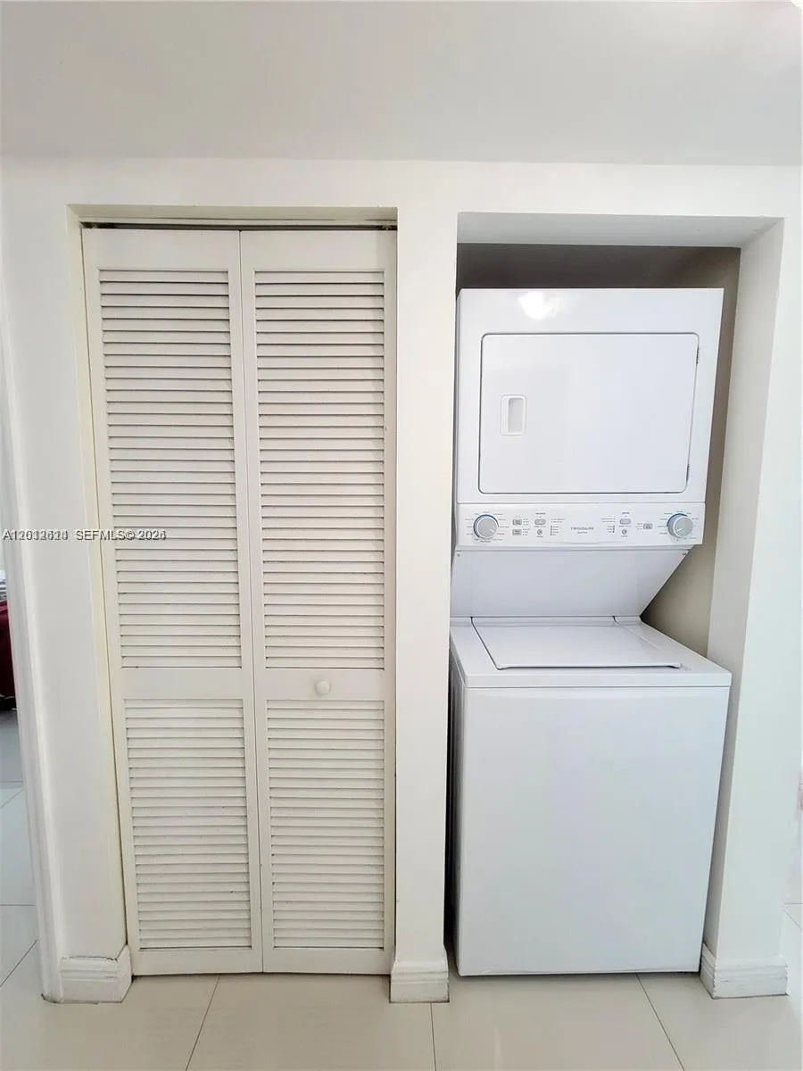 60 NW 37th Ave # 1208, Miami, FL 33125 photo 7
