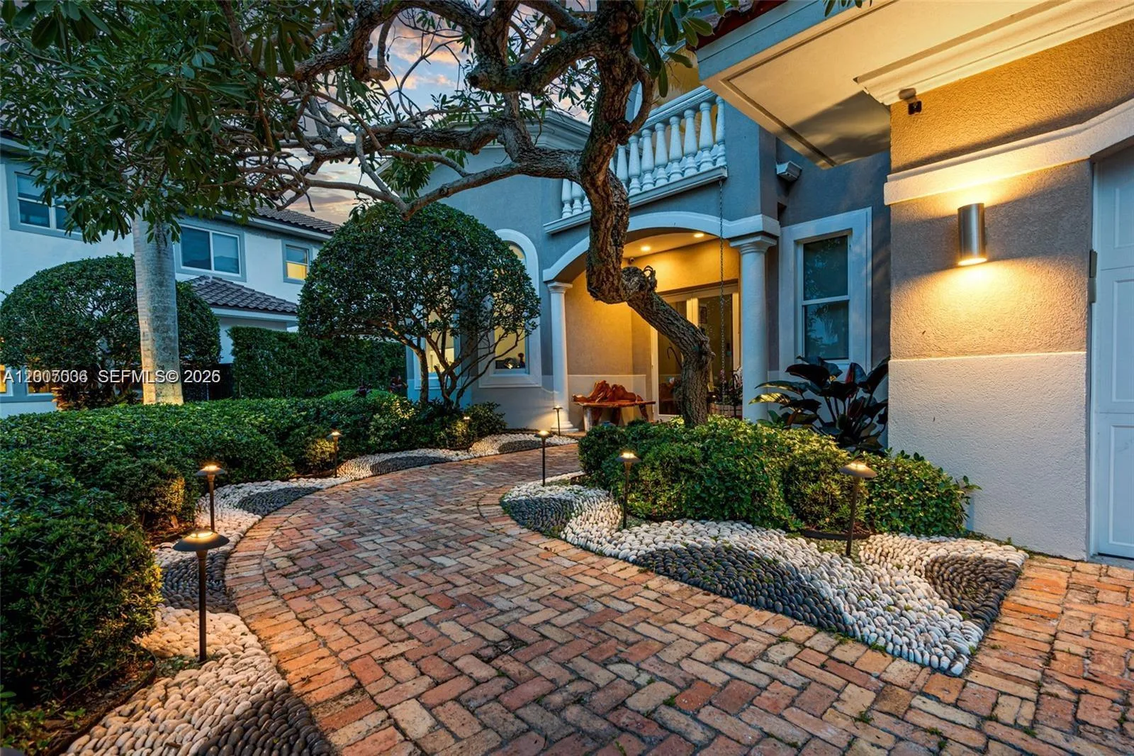 1260 Harbor Ct, Hollywood, FL 33019 photo 9