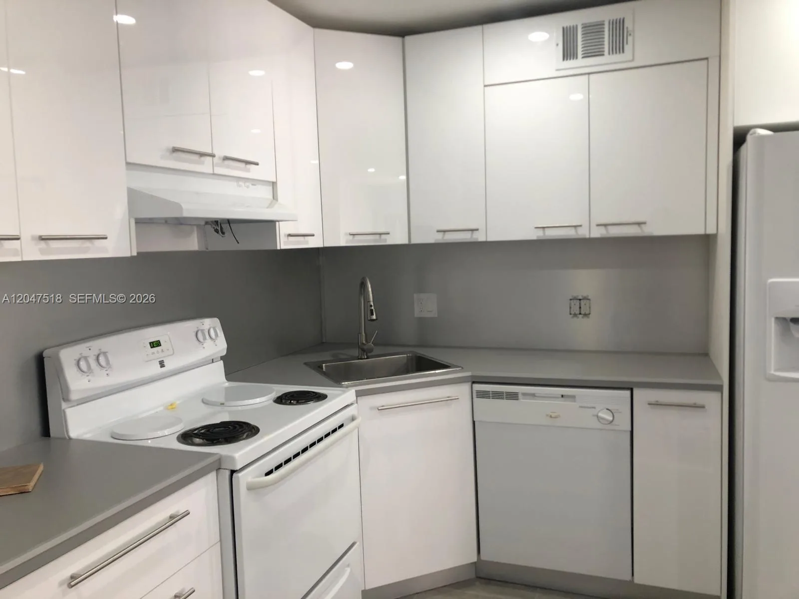 3642 NE 171st St # 203, North Miami Beach, FL 33160 photo 2