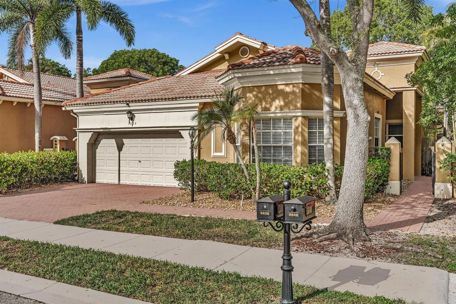 5828 NW 121st Avenue, Coral Springs, FL 33076 photo 2