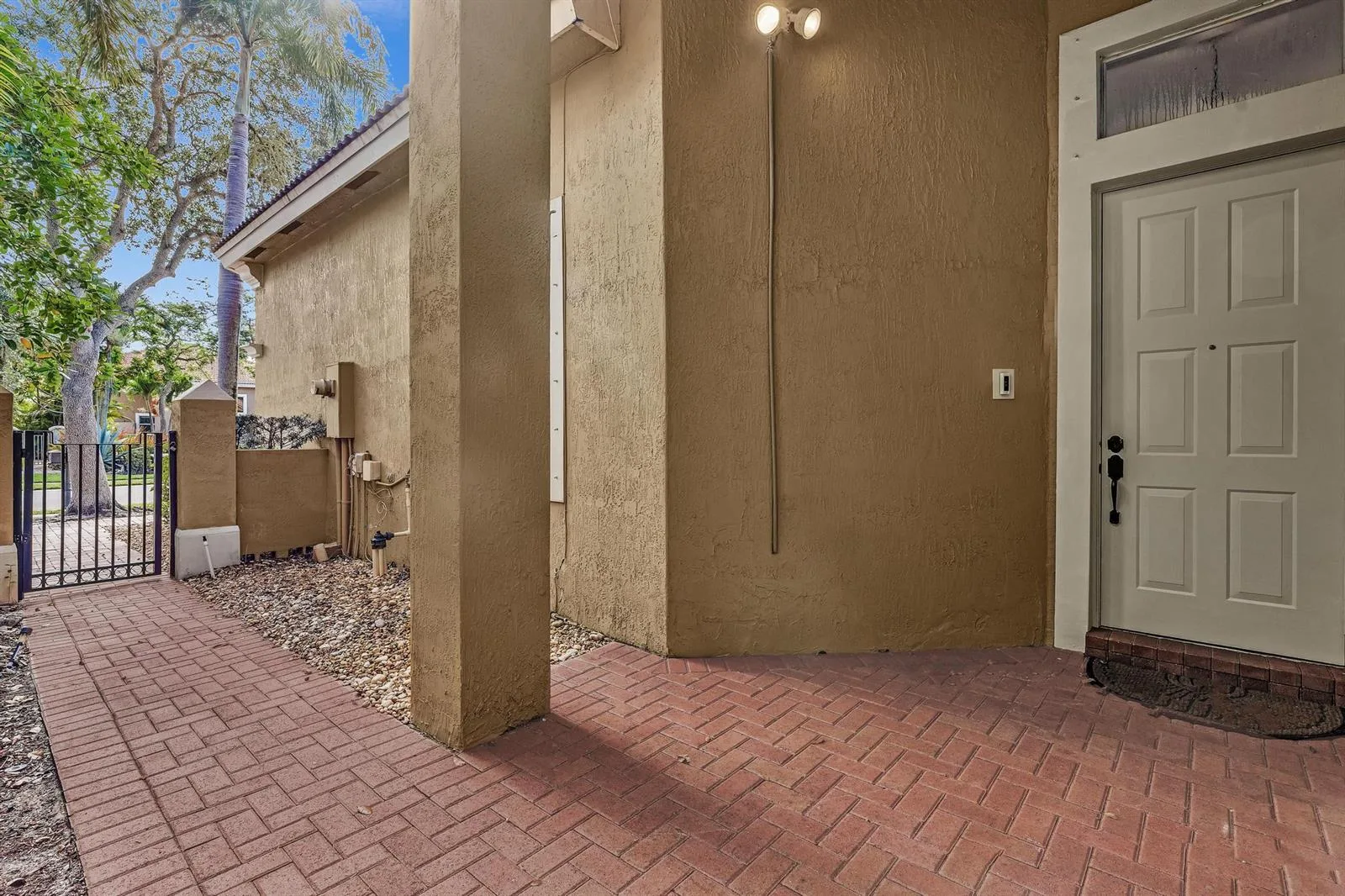 5828 NW 121st Avenue, Coral Springs, FL 33076 photo 4