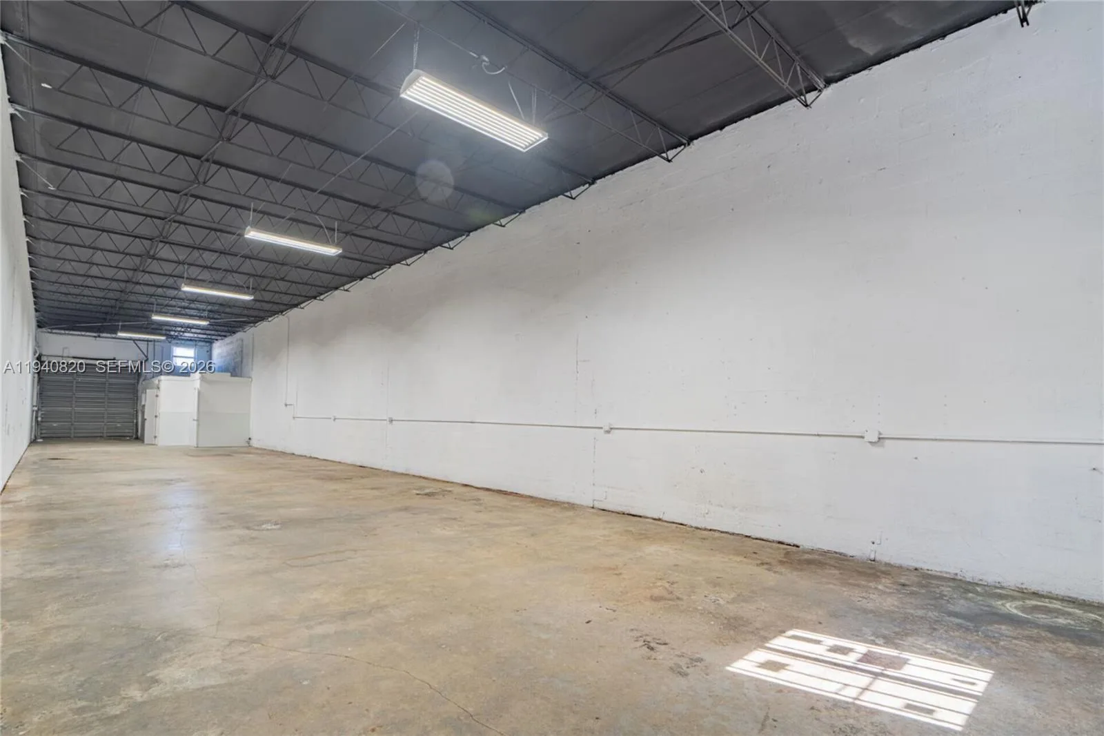 1672 W 31st Pl, Hialeah, FL 33012 photo 2